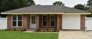 Houston suburban house waiting to be bought fast for cash by us direct home buyers